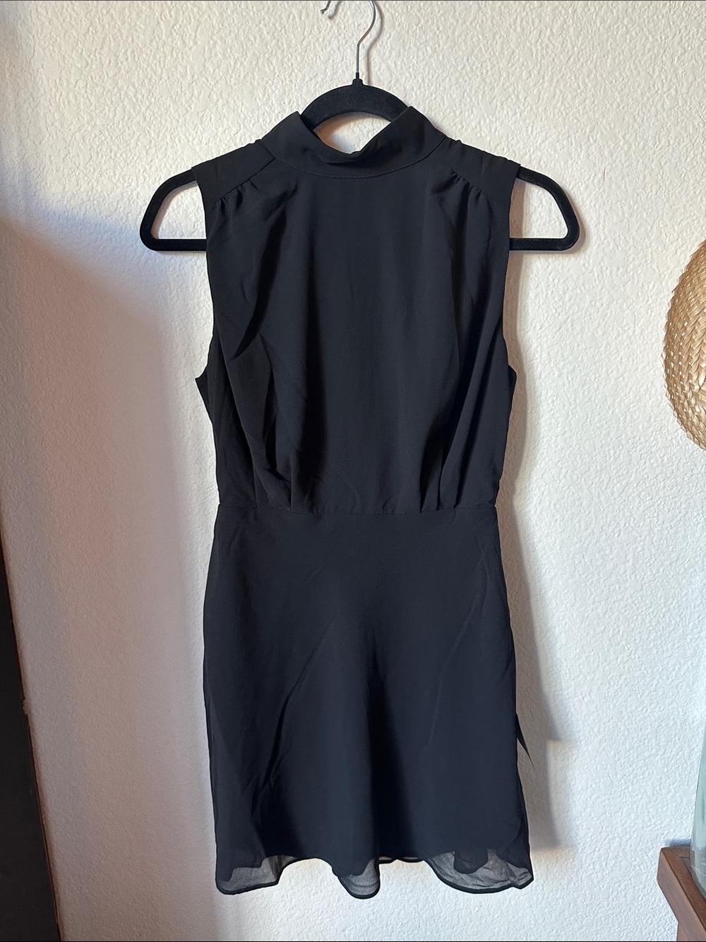 NWT Lulu's Black Sleeveless Mock-Neck Mini Dress